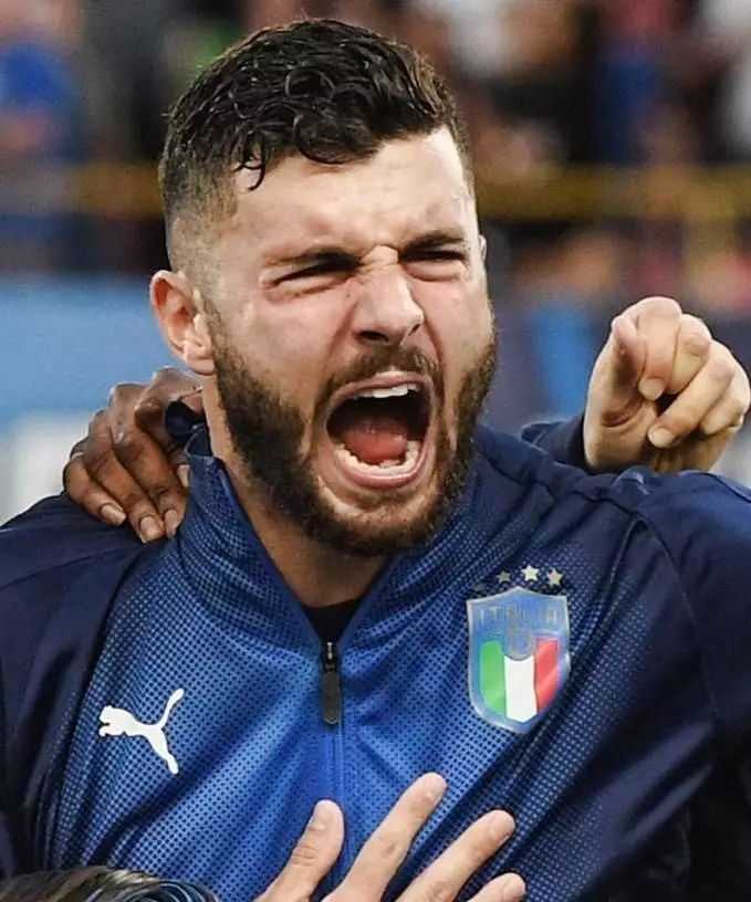 逼抢体系中 逼抢体系中