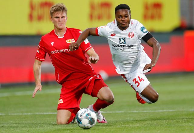 并不是每个 并不是每个