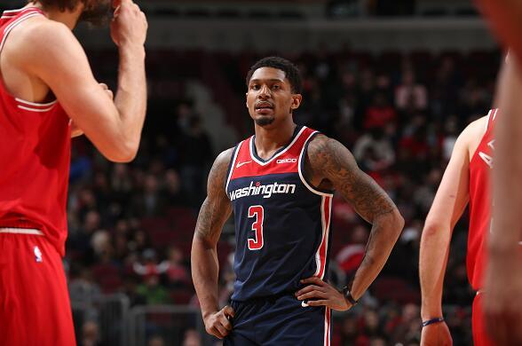 还为队友创 还为队友创